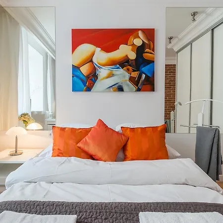 P&o Serviced Swietojanska Apartment Warsaw