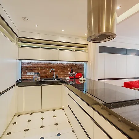 Apartment P&o Serviced Swietojanska Warsaw